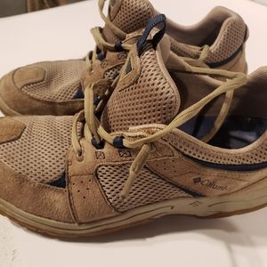 Mens Columbia casual tan/navy